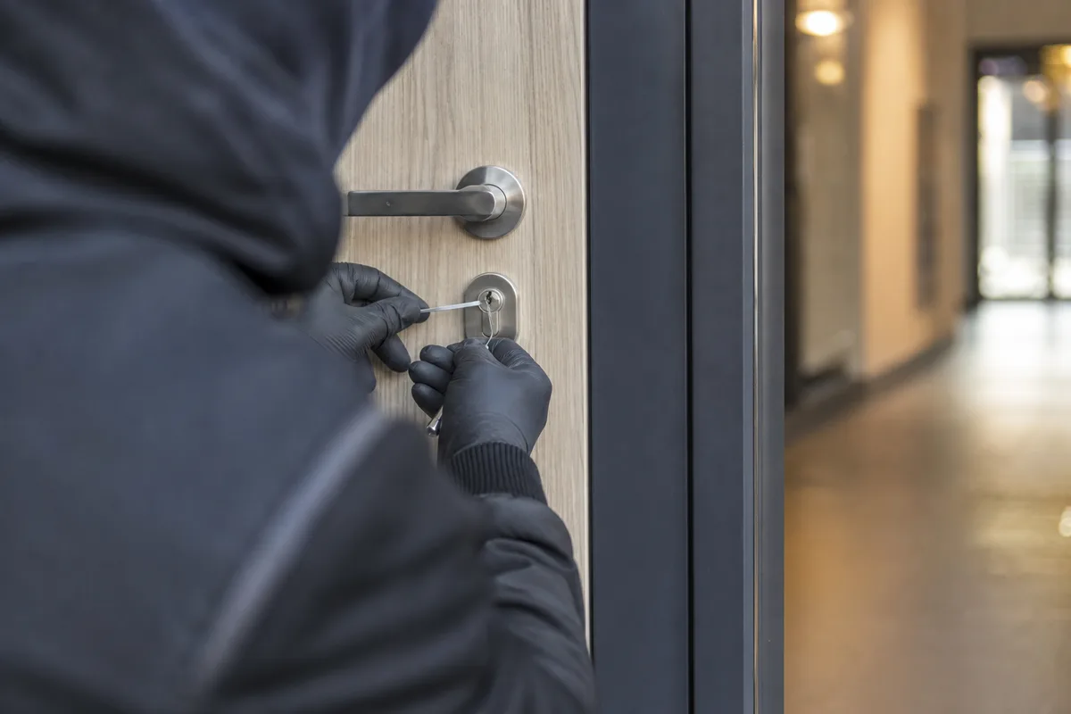 Serrurier à Poissy : ouverture de porte sans casse 24/7
